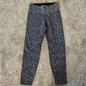 Athleta Aurora Seamless Tight Size L EUC